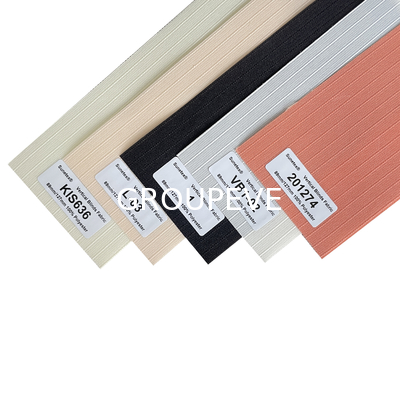 Tela escarpada 100% de las persianas de rodillo de la elegancia de la vertical del poliéster para las cortinas y persianas